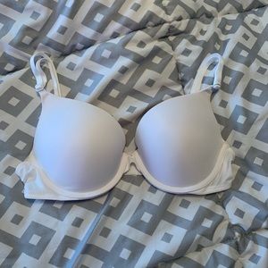 New Without Tags VS Wear Everywhere Push-Up bra